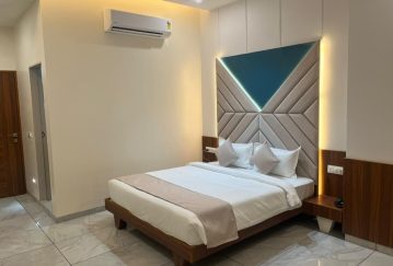 shreenath-foodhub-room-11(10)